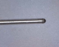 微細パイプ(φ0.2mm)の先端封止
